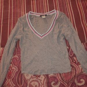 Cropped grey long sleeve
